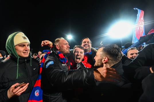 Helsingborgs sportchef Andreas Granqvist jublar