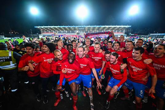 Helsingborgs spelare jublar