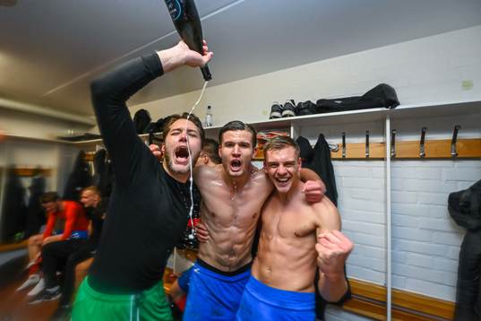 Helsingborgs målvakt Kalle Joelsson, Wilhelm Loeper och