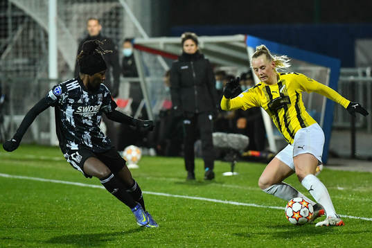 Stina BLACKSTENIUS of Häcken