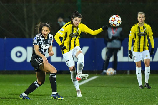 Anna CSIKI of Häcken