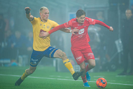 John Olav Norheim of Jerv and David Møller Wolfe of Brann