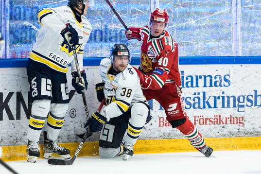 s Nichlas Torp och Moras Anton Heikkinen