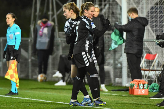 Amandine HENRY of Lyon