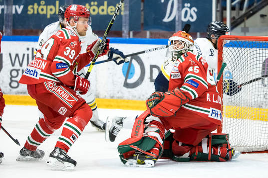 Moras Kristoffer Gunnarsson och Moras målvakt Andreas