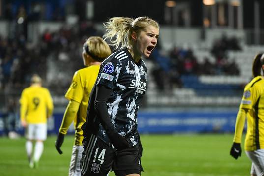 Ada HEGERBERG of Lyon celebrates