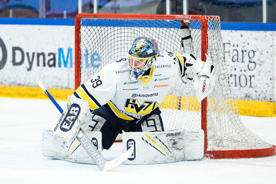 s målvakt Filip Larsson