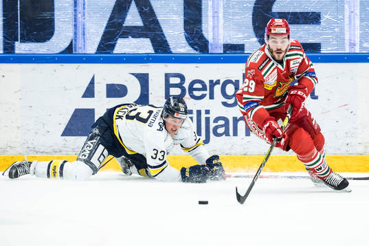 s Måns Lindbäck och Moras Johan Persson