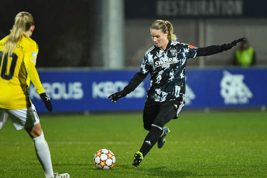 Amandine HENRY of Lyon