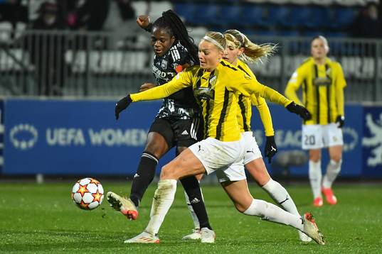 Stine LARSEN of Häcken