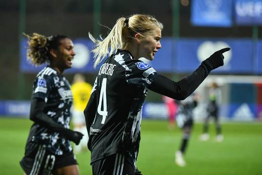 Ada HEGERBERG of Lyon celebrates