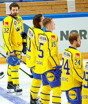 Bengtsson Lukas of Sweden vies of Russia
