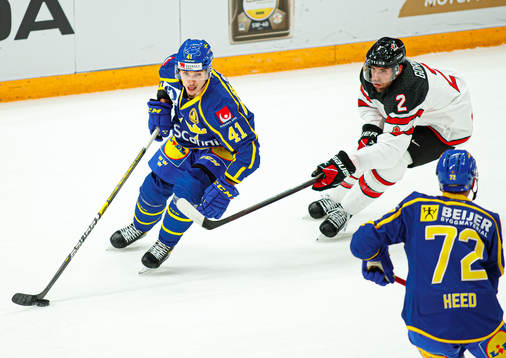 Dmytro Timashov of Sweden against Brandon Gormley of Canada