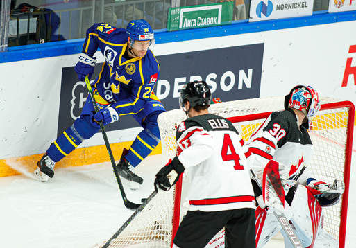 Oscar Lindberg of Sweden