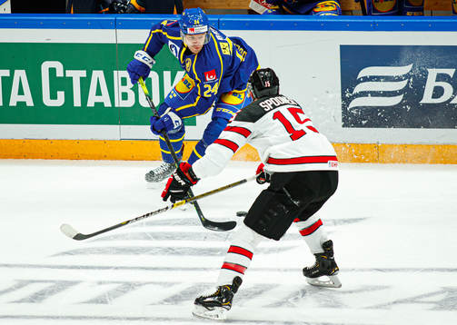 Oscar Lindberg of Sweden