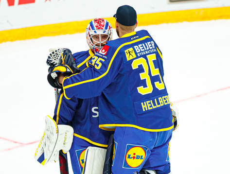 Goalkeepers Adam Reideborn and Magnus Hellberg of Sweden
