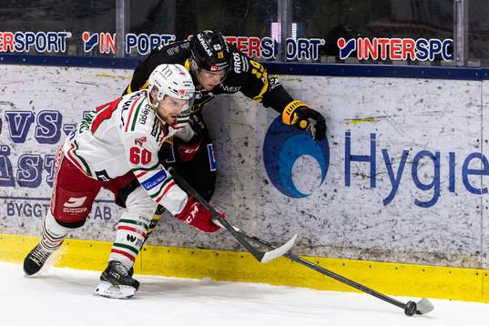 Moras Kalle Miketinac och Västerås Niklas Rigelius lunder