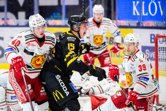 Västerås Filip Wiberg jublar