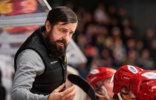 Kalmars tränare Viktor Tuurala