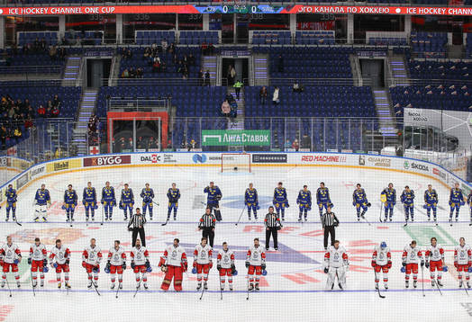 Players of Sweden and Czech Republic