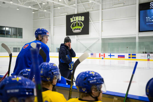 Head coach Tomas Montén of the Swedish under-20 national