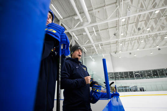 Assistant coach Joel Rönnmark and head coach Tomas Montén