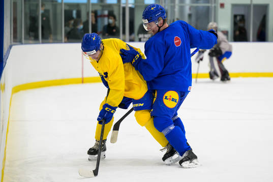 Oskar Magnusson and Emil Andrae of the Swedish under-20