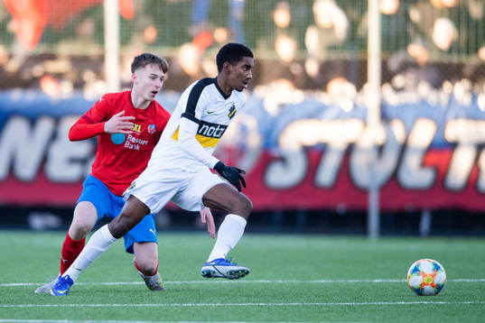 Helsingborgs Lukas Kjellnäs och AIKs Alexander Fesshaie