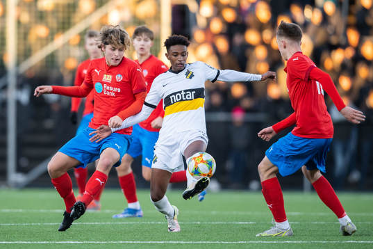 Helsingborgs Daniel Bergman och AIKs Amar Abdirahman Ahmed