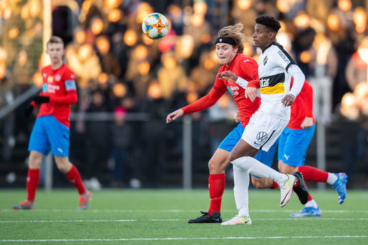 Helsingborgs Daniel Bergman och AIKs Amar Abdirahman Ahmed