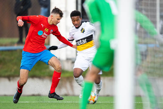 Helsingborgs Gabriel El-Youssef och AIKs Salim Nkubiri