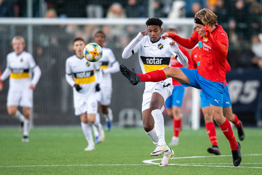 AIKs Amar Abdirahman Ahmed och Helsingborgs Daniel Bergman