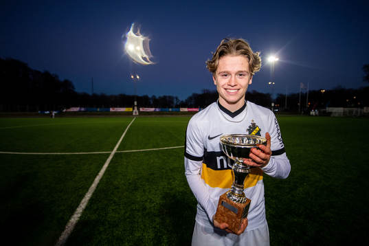 AIKs Victor Andersson  jublar