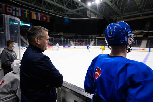 Head coach Tomas Montén of the Swedish under-20 national
