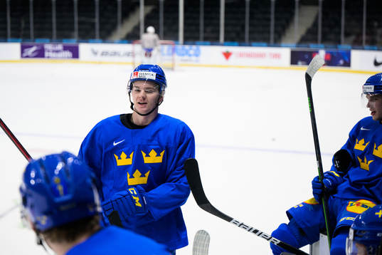 Helge Grans of the Swedish under-20 national ice hockey team