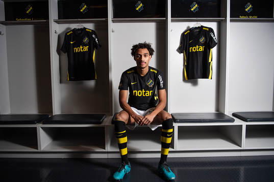 s nyförvärv Jesper Ceesay