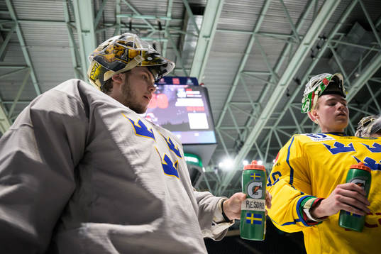 Goaltenders Jesper Wallstedt and Calle Clang of the Swedish