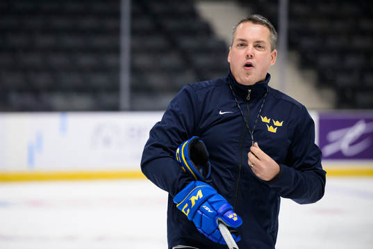 Head coach Tomas Montén of the Swedish under-20 national