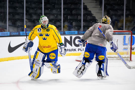 Goaltenders Calle Clang and Jesper Wallstedt of the Swedish
