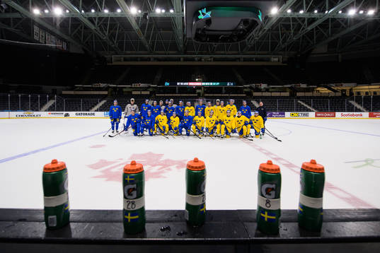Players of the Swedish under-20 national ice hockey team