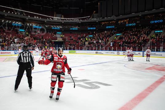 Malmö Redhawks Matias Lassen jublar