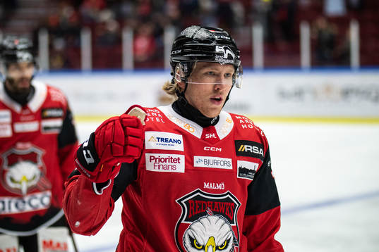 Malmö Redhawks Marcus Sylvegård jublar