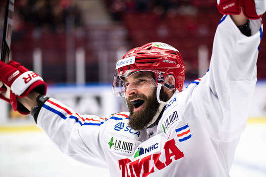 Timrås Per Svensson jublar