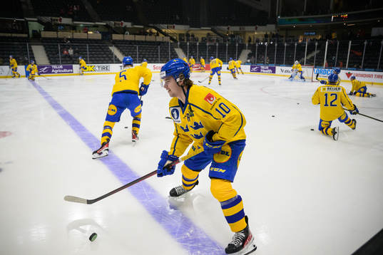 Alexander Holtz of Sweden at warm-up