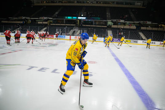 Alexander Holtz of Sweden at warm-up