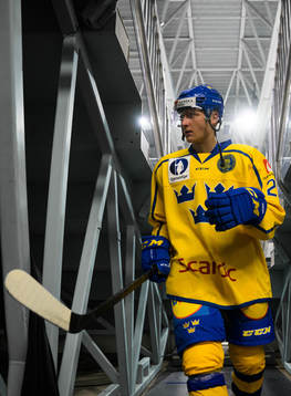 Oskar Magnusson of Sweden
