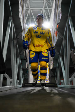Alexander Holtz of Sweden