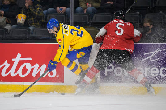 Elliot Ekmark of Sweden and David Reinbacher of Austria