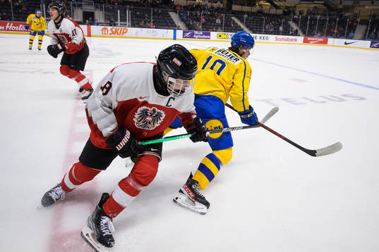 Marco Kasper of Austria and Alexander Holtz of Sweden