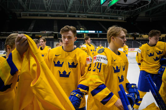 Isak Rosén and Elliot Ekmark of Sweden at a training
